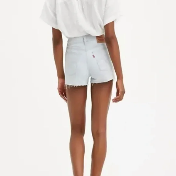 HIGH RISE WOMENS SHORTS​